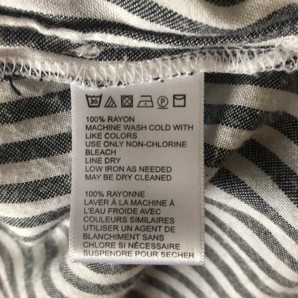 Button down - Picture 4 of 4